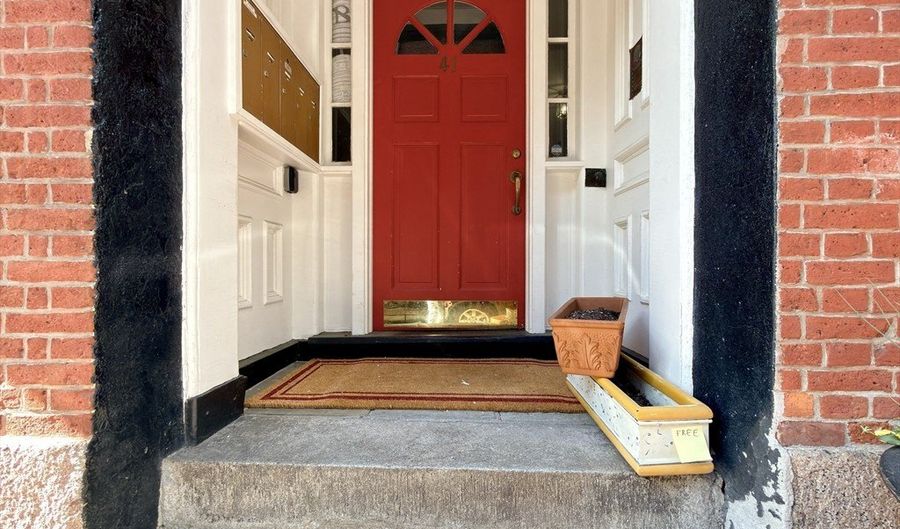41 Pickney St B, Boston, MA 02114 - 1 Beds, 1 Bath