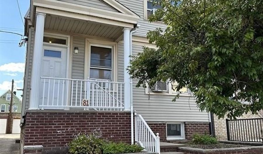 81 NEWMAN Ave, Bayonne, NJ 07002 - 1 Beds, 1 Bath