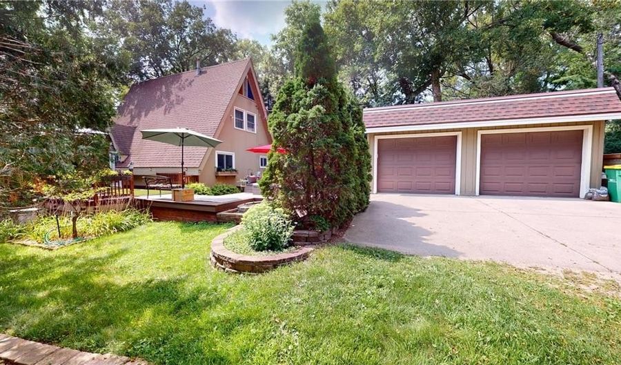 1010 W Richway Dr, Albert Lea, MN 56007 - 3 Beds, 3 Bath