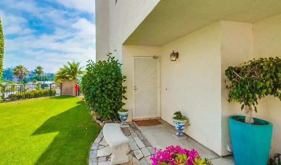 2773 Vista Del Oro, Carlsbad, CA 92009 - 3 Beds, 3 Bath