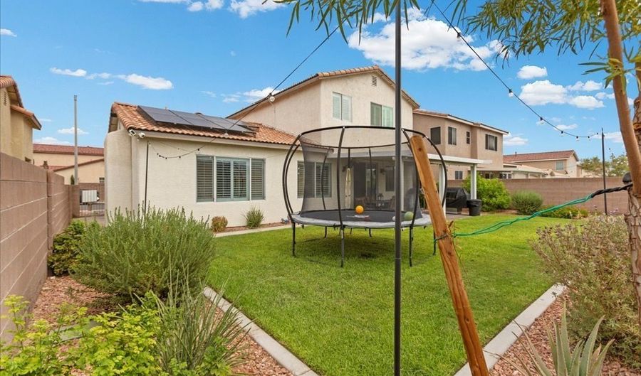 2511 Stanwood Ave, Henderson, NV 89074 - 4 Beds, 3 Bath