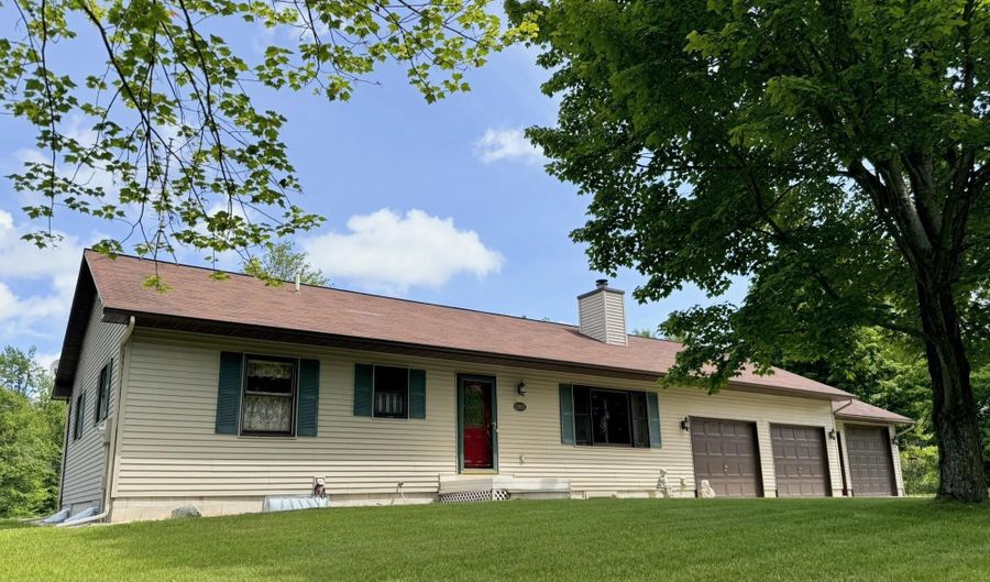 6955 Cedar Rd, Alanson, MI 49706 - 2 Beds, 1 Bath
