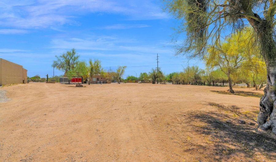 29835 N 56TH St N, Cave Creek, AZ 85331 - 4 Beds, 2 Bath