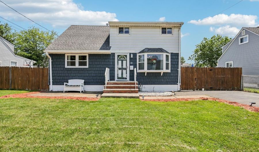 30 Clark Pl, Avenel, NJ 07001 - 3 Beds, 2 Bath