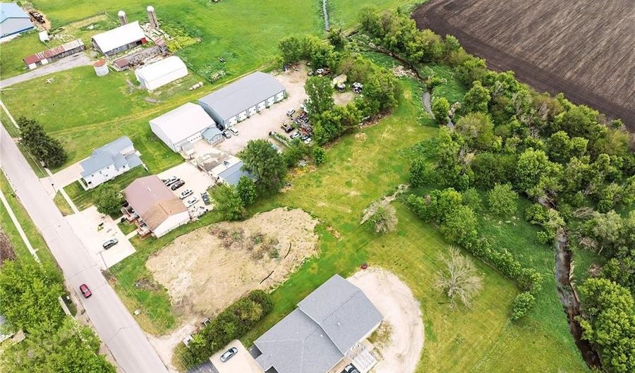 410 S Main Ave, Alburnett, IA 52202 - 0 Beds, 0 Bath