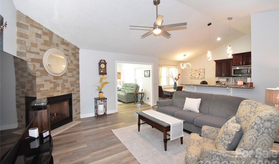 302 Watson Rd, Arden, NC 28704 - 3 Beds, 2 Bath