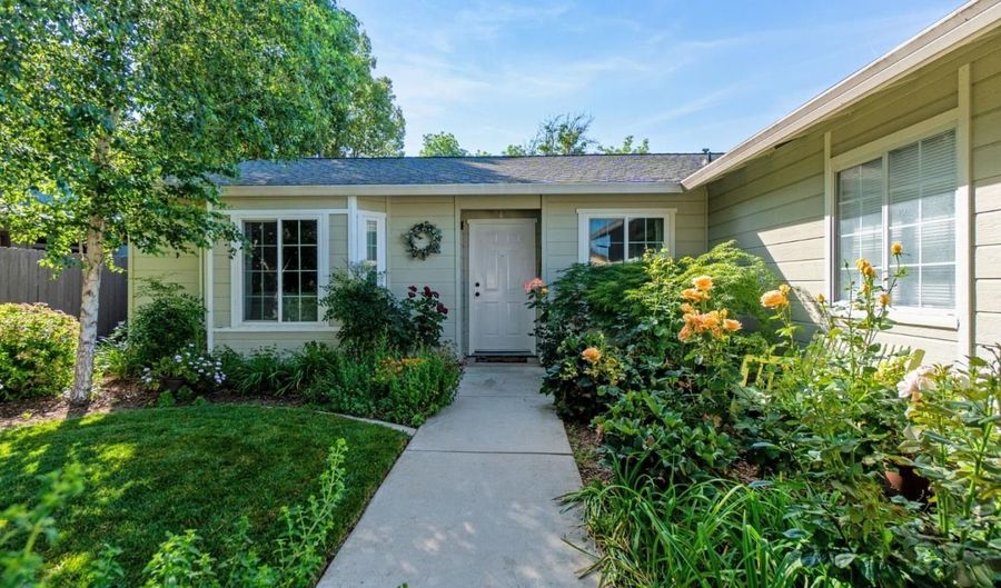 2945 Silo Ct, Anderson, CA 96007 - 4 Beds, 3 Bath