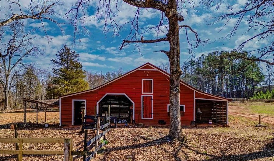 20 Acres Greenville Hwy Pasture, Red Barn, Liberty, SC 29657 - 0 Beds, 0 Bath