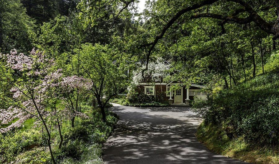 1800 Neil Creek Rd, Ashland, OR 97520 - 3 Beds, 2 Bath