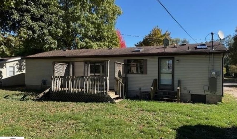 520 Moyer Ave, Alma, MI 48801 - 4 Beds, 2 Bath
