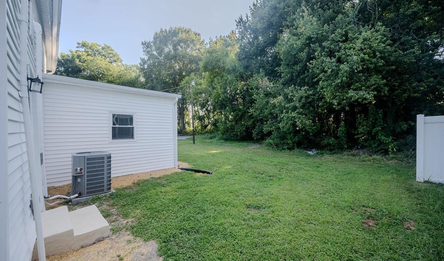 115 EAST St, Harrington, DE 19952 - 3 Beds, 2 Bath