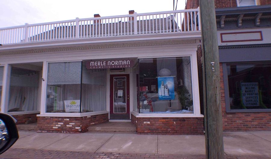 7-9 W Main St 9, Clinton, CT 06413 - 0 Beds, 0 Bath