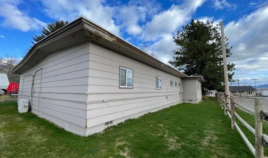 47 E 4TH Ave, Afton, WY 83110 - 8 Beds, 2 Bath