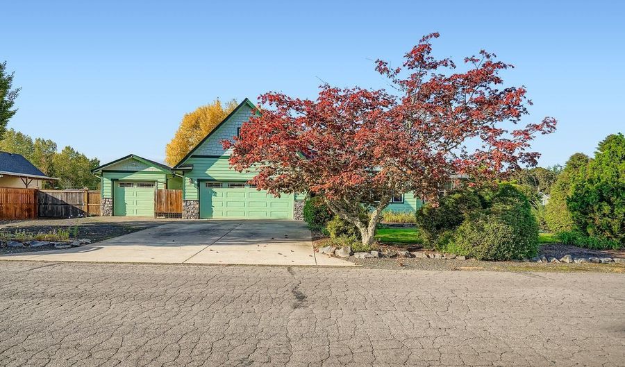 4135 NW ALDER Ave, Albany, OR 97321 - 3 Beds, 2 Bath