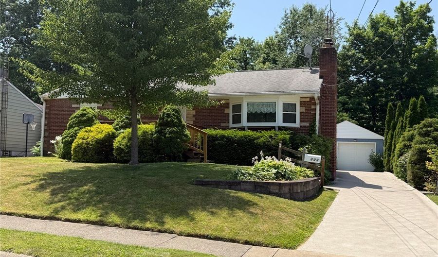 333 Bonnieview Ave, Alliance, OH 44601 - 3 Beds, 2 Bath