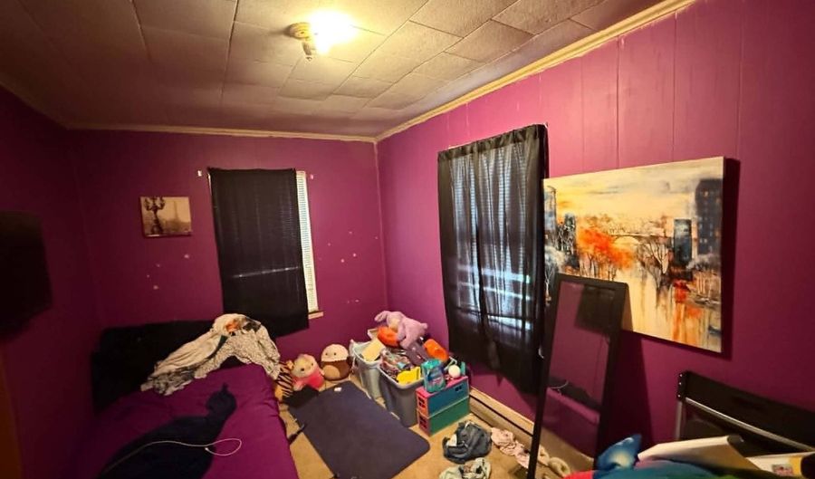 601 Hopkins St, Albany, KY 42602 - 4 Beds, 2 Bath