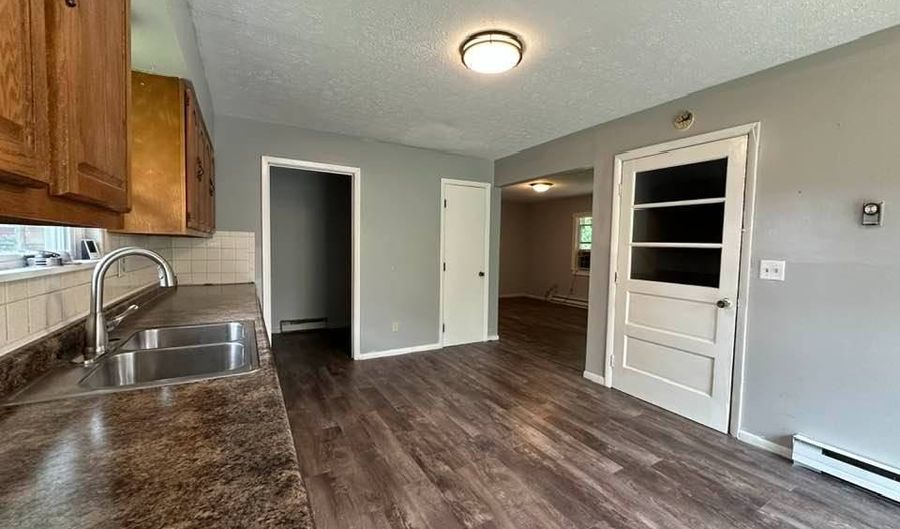 1941 W Booe Rd, Austin, IN 47102 - 3 Beds, 1 Bath