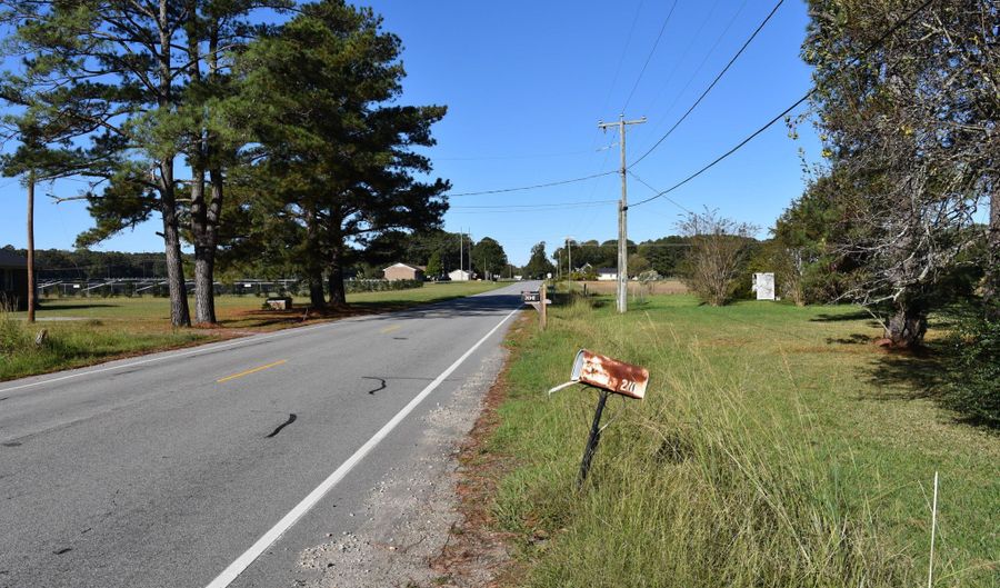 211 E Modlin Rd, Ahoskie, NC 27910 - 2 Beds, 1 Bath