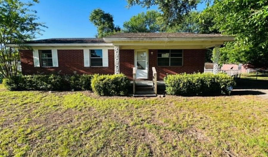 907 Fisher St, Beebe, AR 72012 - 3 Beds, 1 Bath