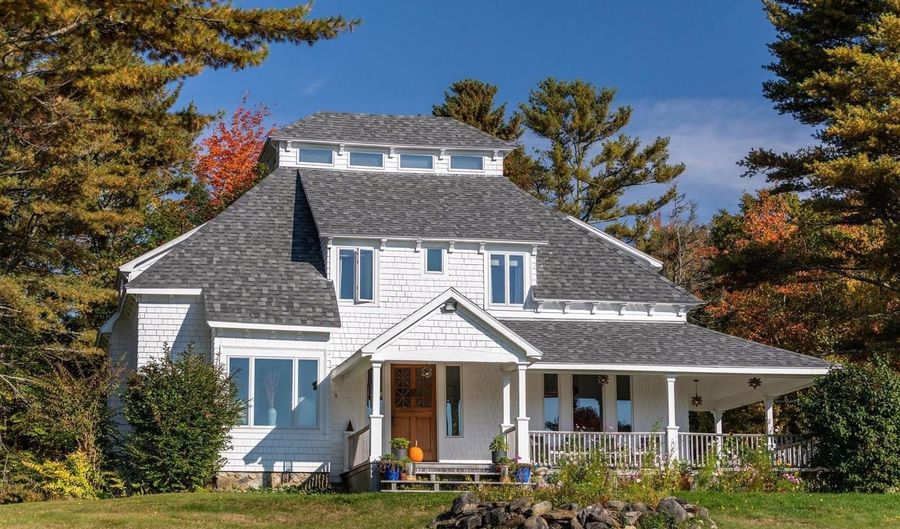26 Old Searsport Ave, Belfast, ME 04915 - 4 Beds, 3 Bath