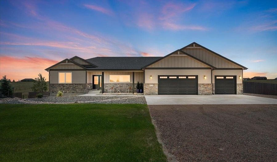 2383 SILVER GATE Way, Cheyenne, WY 82009 - 5 Beds, 3 Bath