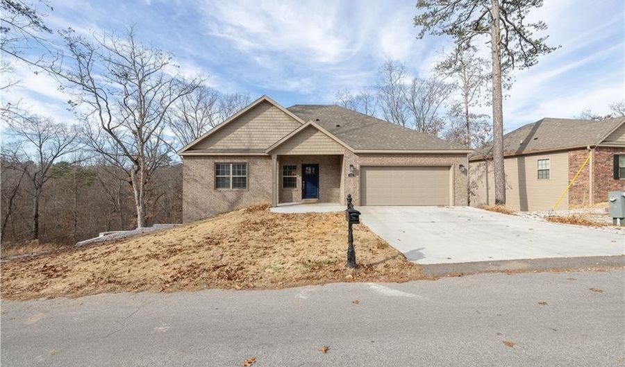 44 Radcliffe Dr, Bella Vista, AR 72714 - 3 Beds, 3 Bath