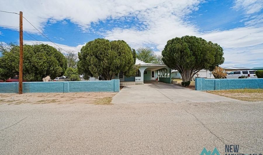 1502 Hill Sts, Carlsbad, NM 88220 - 4 Beds, 2 Bath