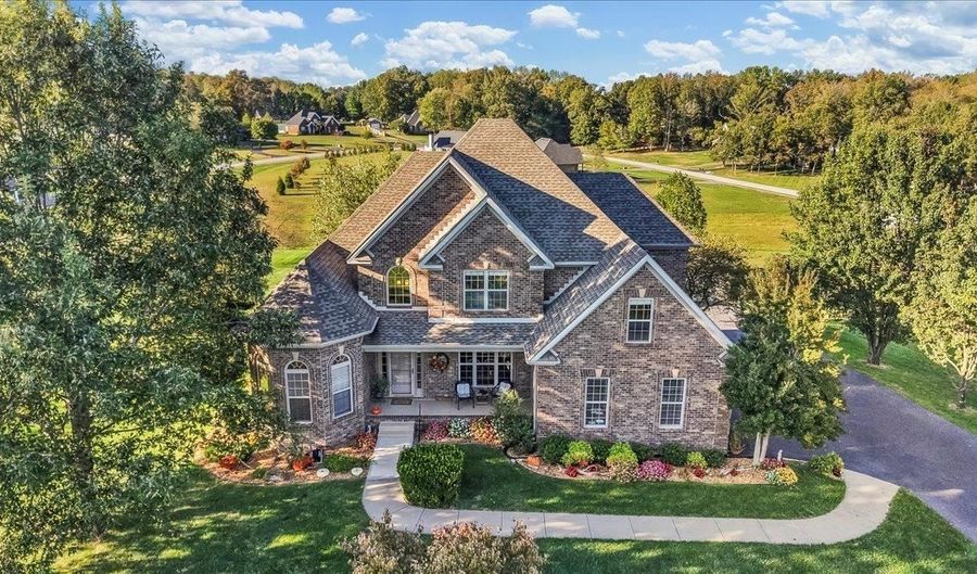 221 Trellis St, Alvaton, KY 42122 - 5 Beds, 4 Bath