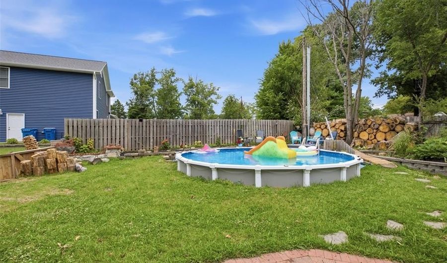 803 Streiff Ln, Ballwin, MO 63011 - 4 Beds, 3 Bath