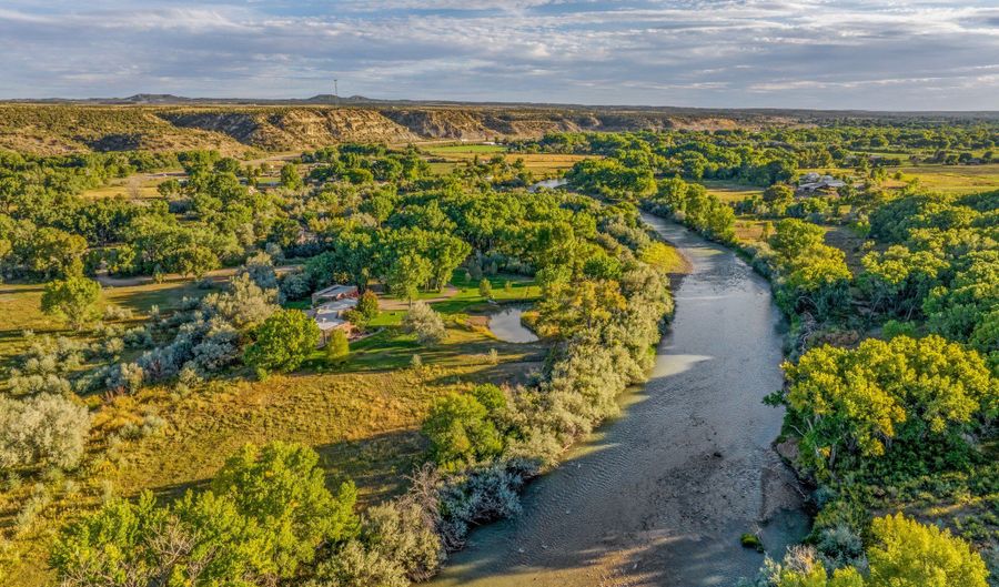 7 Road 24730, Aztec, NM 87410 - 3 Beds, 4 Bath