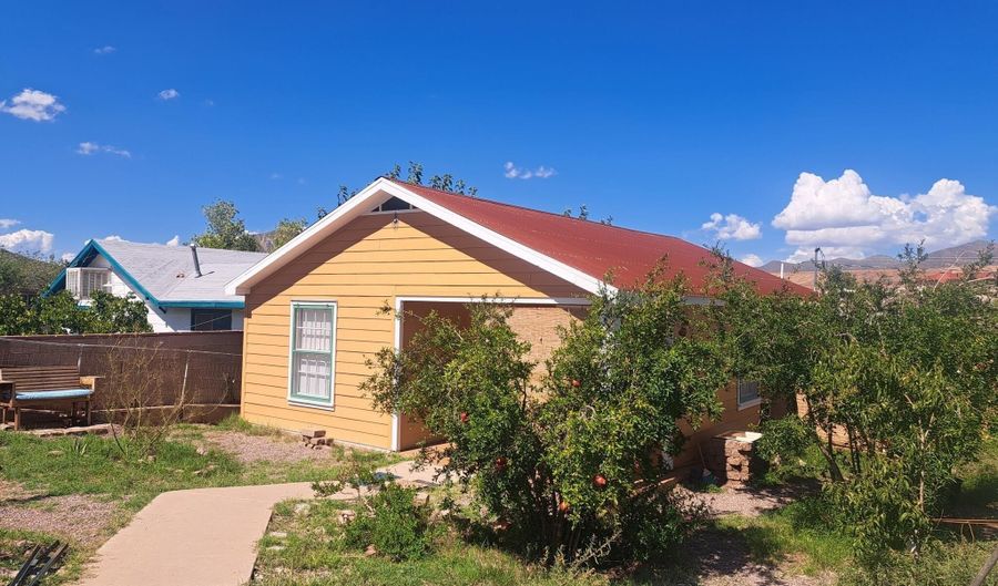 227 Adsit St, Bisbee, AZ 85603 - 2 Beds, 1 Bath