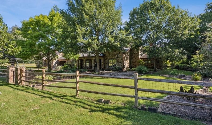4377 Annetta Centerpoint Rd, Aledo, TX 76008 - 4 Beds, 5 Bath