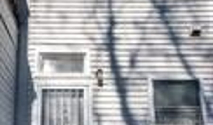 1743 E OLIVER St, Baltimore, MD 21213 - 4 Beds, 3 Bath