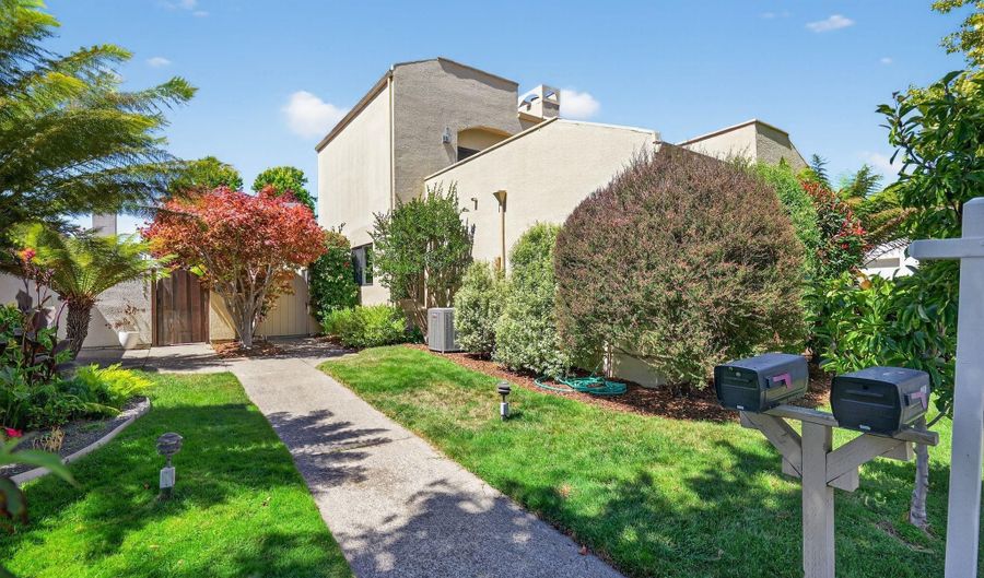 1357 Court St, Alameda, CA 94501 - 3 Beds, 2 Bath