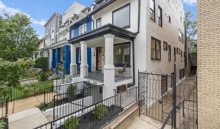 3916 8TH St NW B, Washington, DC 20011 - 3 Beds, 4 Bath