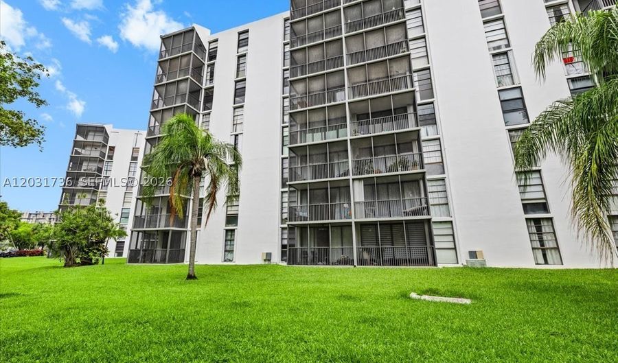 3101 N Country Club Dr 209, Aventura, FL 33180 - 1 Beds, 2 Bath