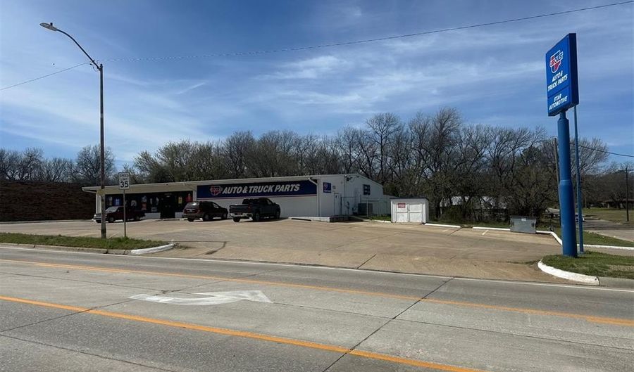 1017 N Washington St, Ardmore, OK 73401 - 0 Beds, 0 Bath