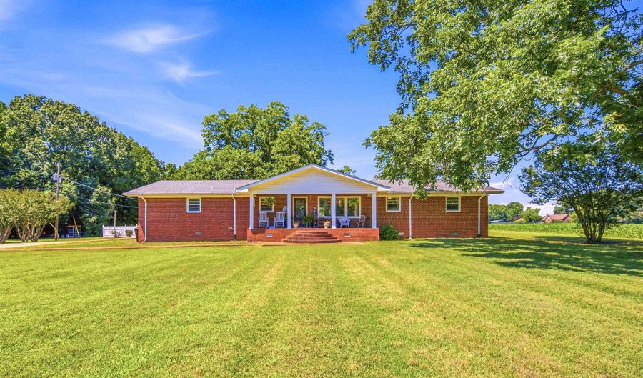 17837 Huntsville Brownsferry Rd, Athens, AL 35611 - 3 Beds, 2 Bath