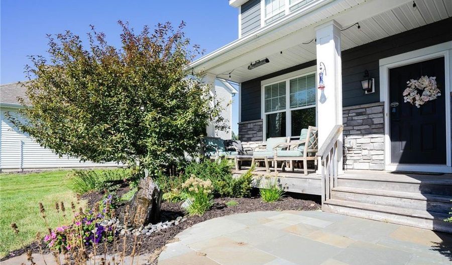 5099 151st St W, Apple Valley, MN 55124 - 6 Beds, 5 Bath