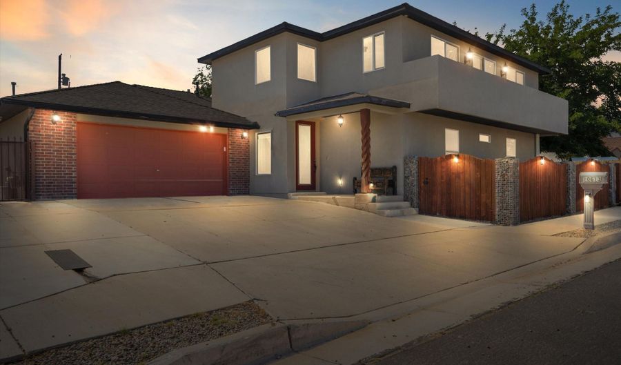 10613 EASY St NW, Albuquerque, NM 87114 - 6 Beds, 4 Bath