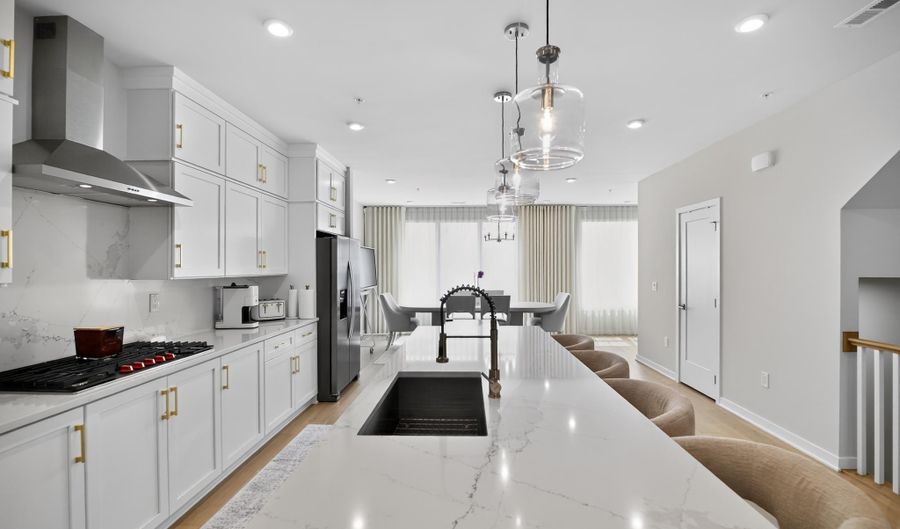 43498 MADISON SPRINGS Ter, Ashburn, VA 20148 - 3 Beds, 3 Bath