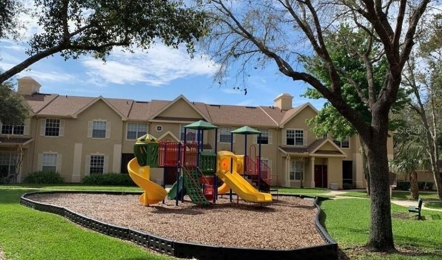 836 GRAND REGENCY Pt 203, Altamonte Springs, FL 32714 - 3 Beds, 2 Bath