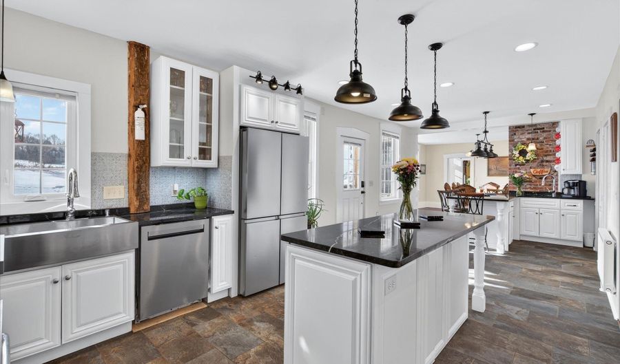 1407 Whittier Hill Rd, Cabot, VT 05647 - 4 Beds, 3 Bath
