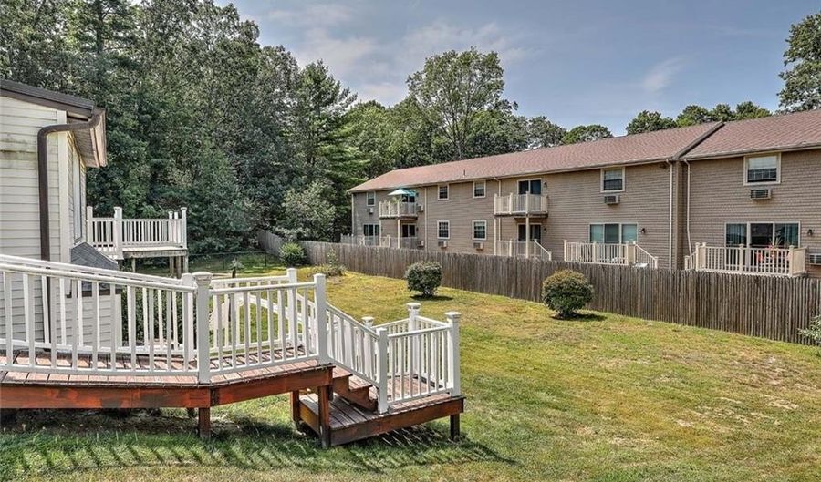 45 Countryside Dr, North Providence, RI 02904 - 3 Beds, 3 Bath