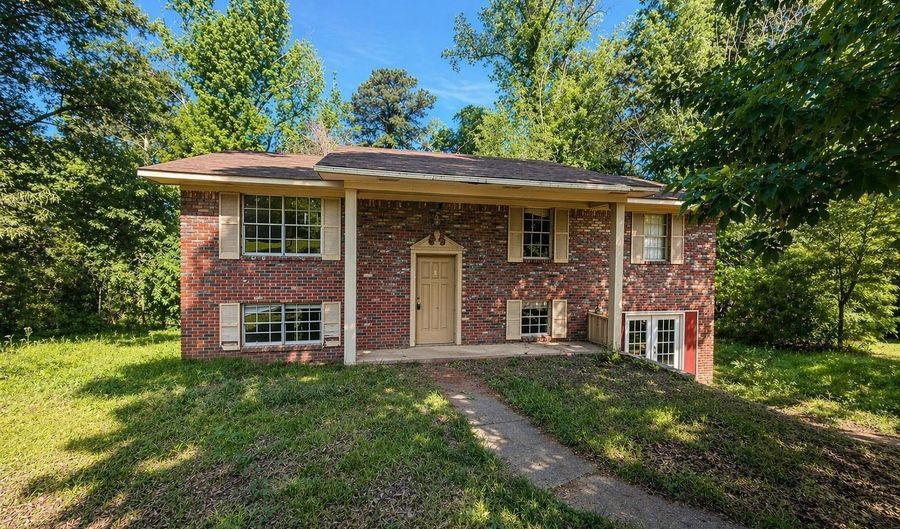 3008 TALL TREE Ln, Adamsville, AL 35005 - 3 Beds, 2 Bath