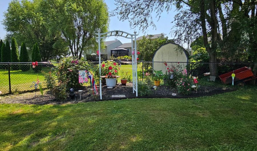180 ABBOTTS Dr, Abbottstown, PA 17301 - 3 Beds, 2 Bath