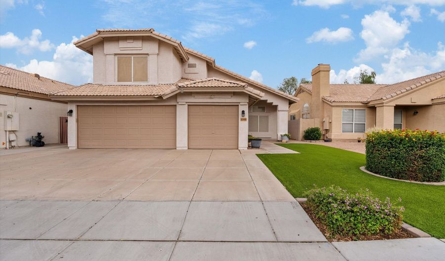 1048 W ELGIN St, Chandler, AZ 85224 - 4 Beds, 3 Bath