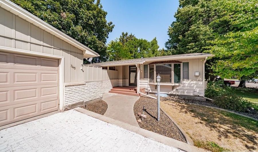 345 Evergreen Dr, Idaho Falls, ID 83401 - 3 Beds, 3 Bath