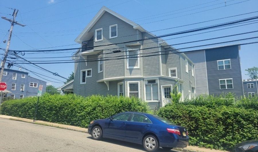 36 Prospect St, Andover, NJ 07801 - 5 Beds, 1 Bath