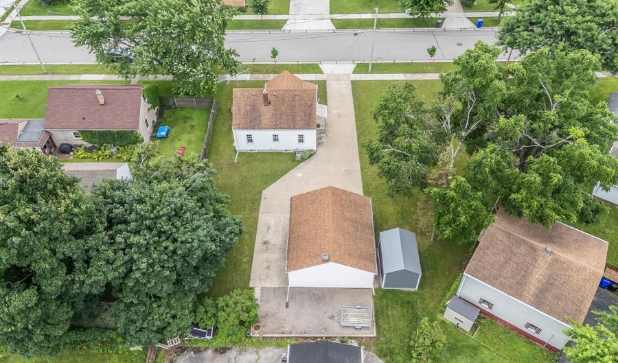 1518 E HARRIET St, Appleton, WI 54915 - 3 Beds, 2 Bath